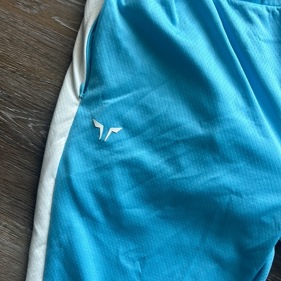 Squat wolf track pants. Amazing condition, non smoking, per free home. - Picture 2 of 4